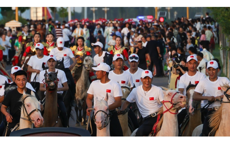 伊犁州察布查爾縣巡游